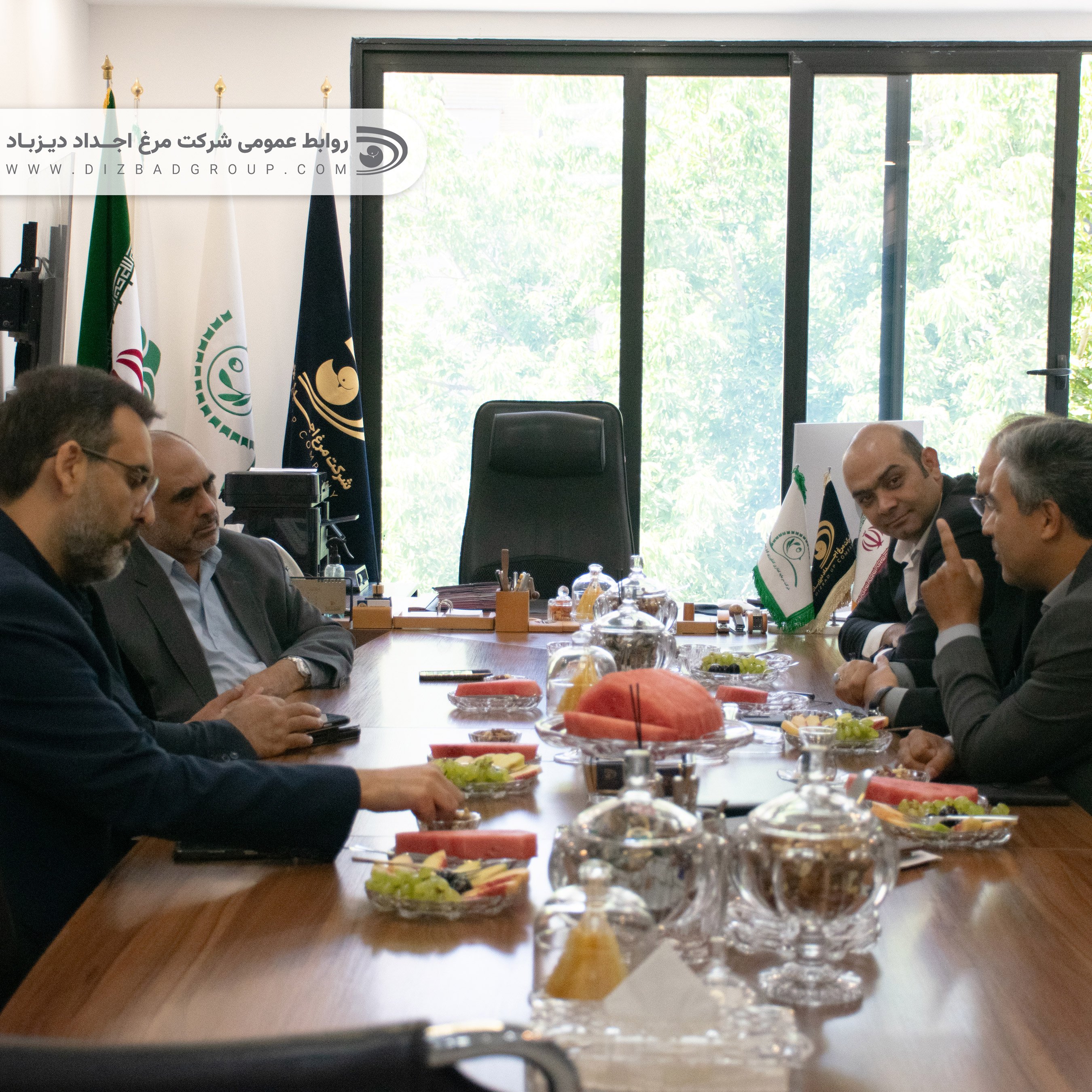 حضور مدیر عامل محترم شرکت سرمایه گذاری کشاورزی کوثر در شرکت مرغ اجداد دیزباد