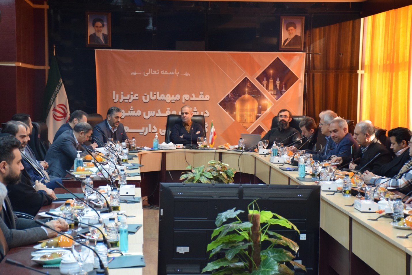 نشست هم اندیشی مدیران عامل شرکتهای تابعه با هیات مدیره، مدیر عامل و مدیران ارشد شرکت سرمایه گذاری کشاورزی کوثر