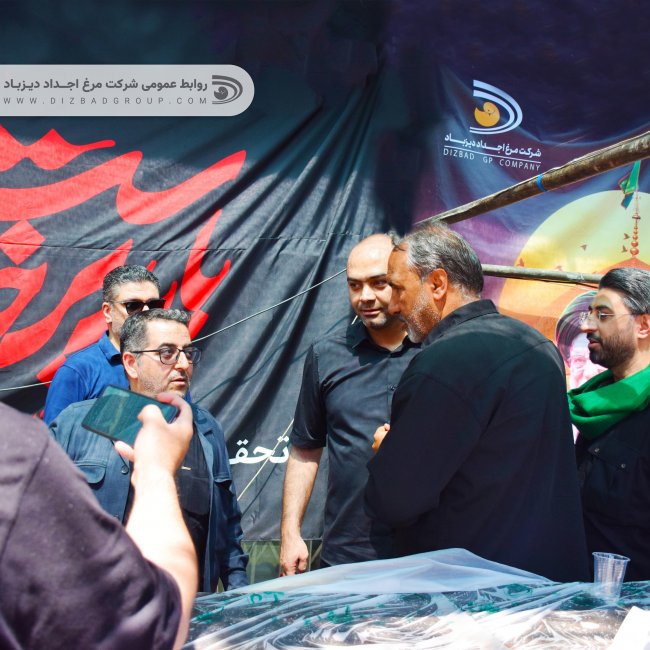حضور رئیس کمیسیون عمران مجلس در موکب بنیاد مستضعفان انقلاب اسلامی در مشهد مقدس و خدمت به زائرین و مجاورین